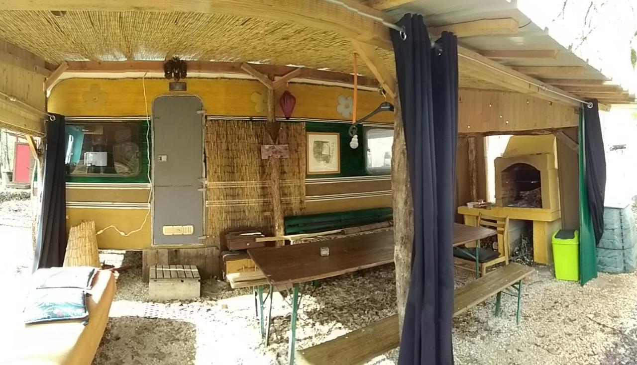 Les Yourtes De Bascot Vaylats Dış mekan fotoğraf